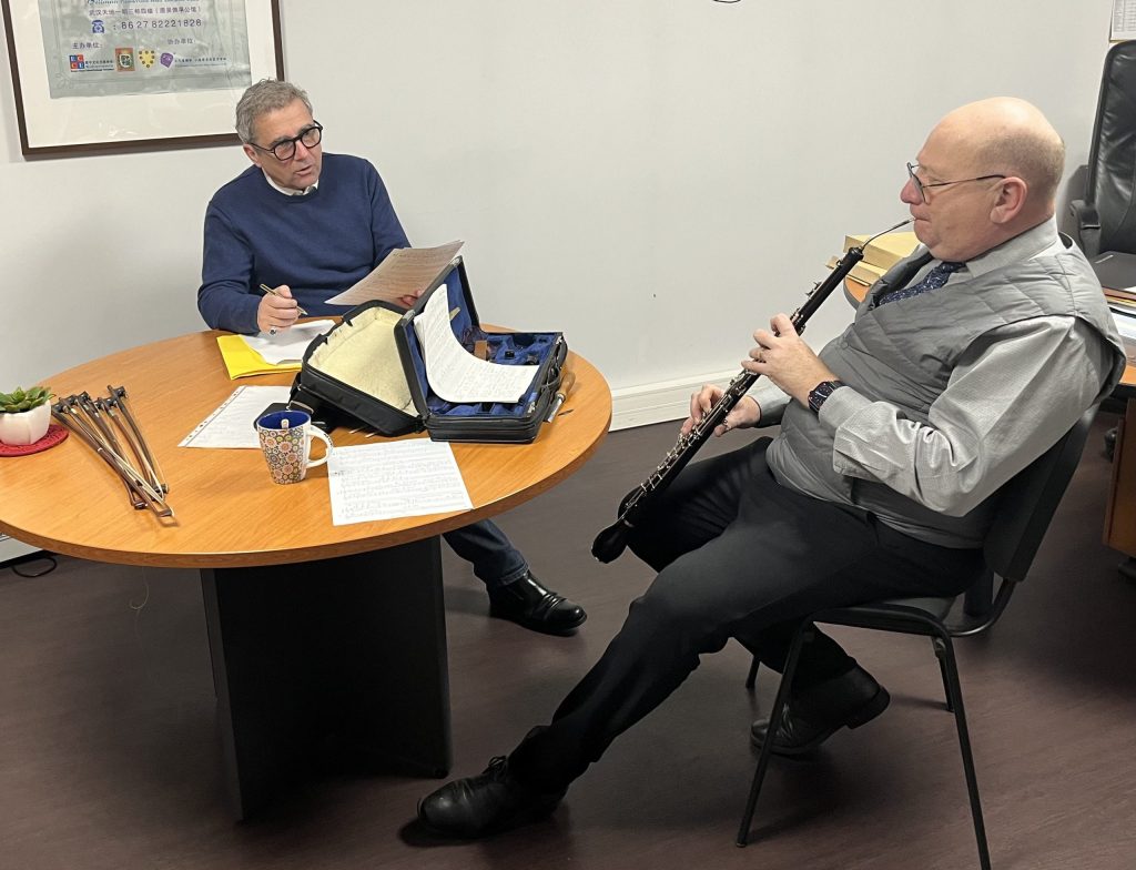 Séance de travail d'Olivier Peraldi avec l'hautboïste et compositeur, Gilles Kasic, pour la deuxième édition du disque La voix d'Octavie.